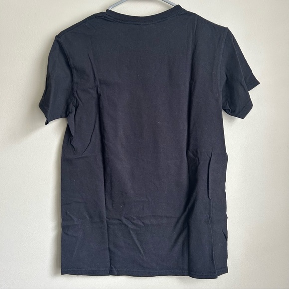 "the only thing tougher than a trucker is a truckers wife" graphic tee wms small - Picture 3 of 4